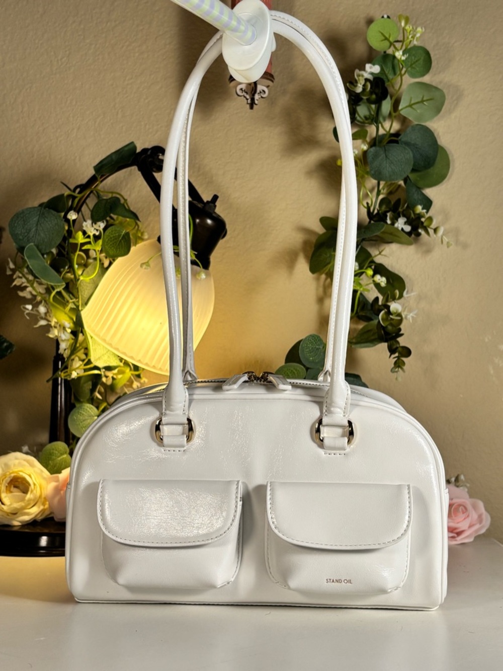 STAND OIL Chubby Bag White Minimalist Designer Shoulder Bag Gold Tone Hardware